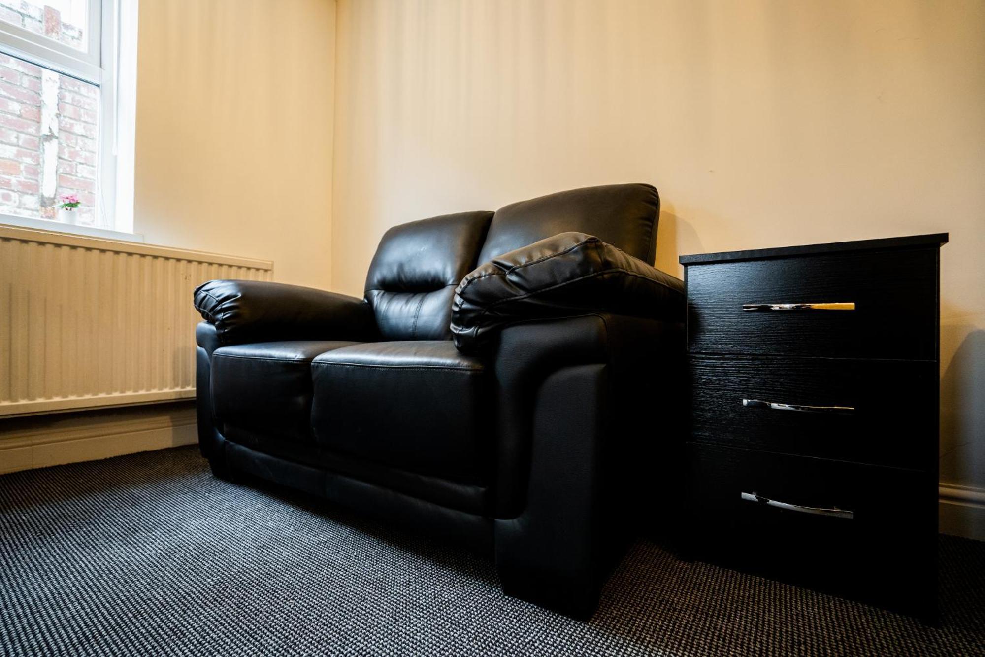 Kunda House In Tyseley Appartement Birmingham Buitenkant foto