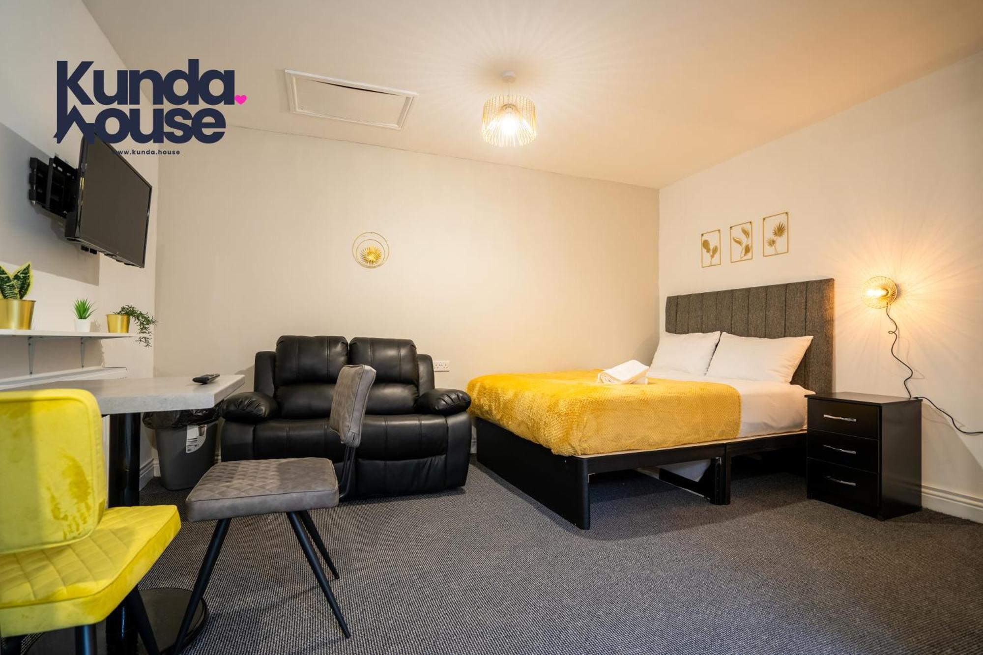 Kunda House In Tyseley Appartement Birmingham Buitenkant foto