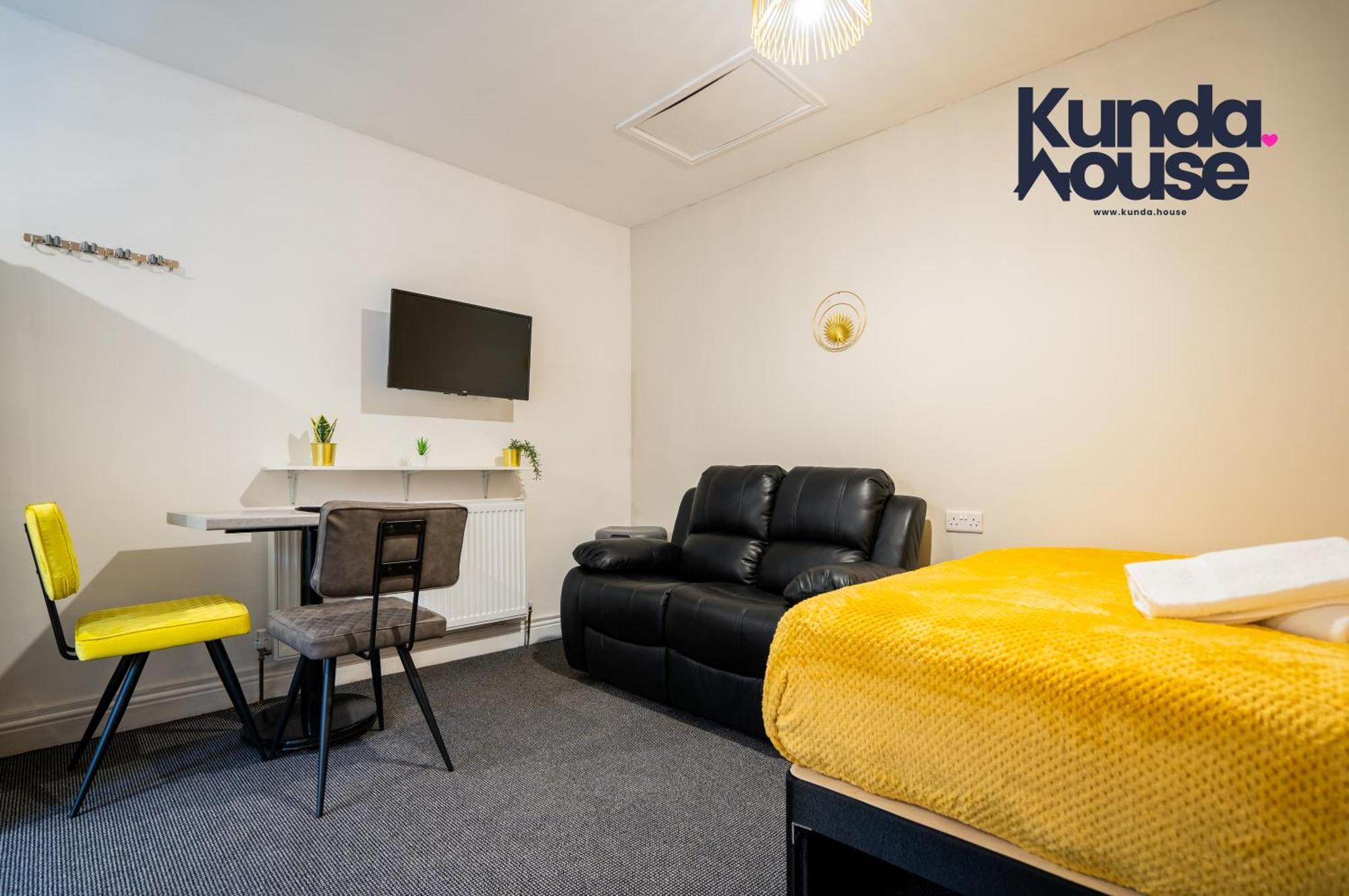 Kunda House In Tyseley Appartement Birmingham Buitenkant foto